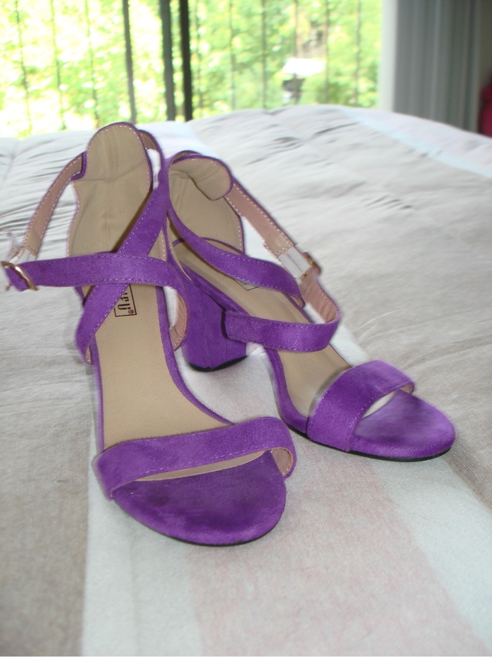 Amazon Essentials Purple Suede Block Heel Sandals for Women